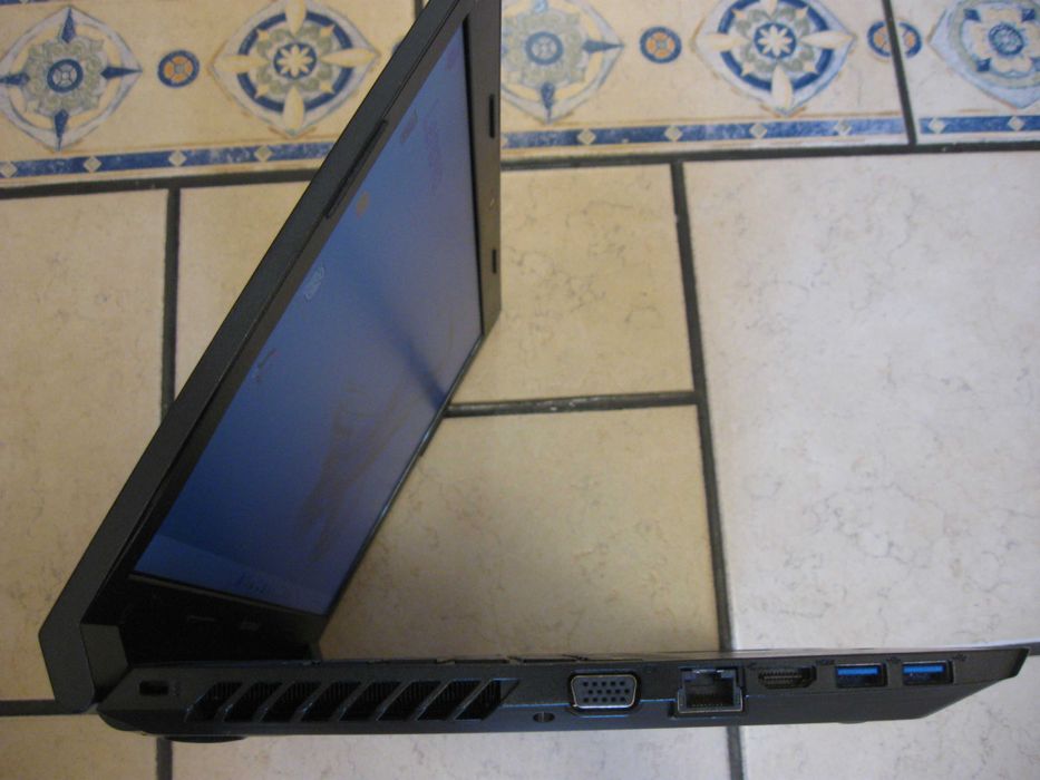 Sprawny Lenovo Win11, i3, 240gb-ssd, 8gb-ram, bateria do 2h, torba