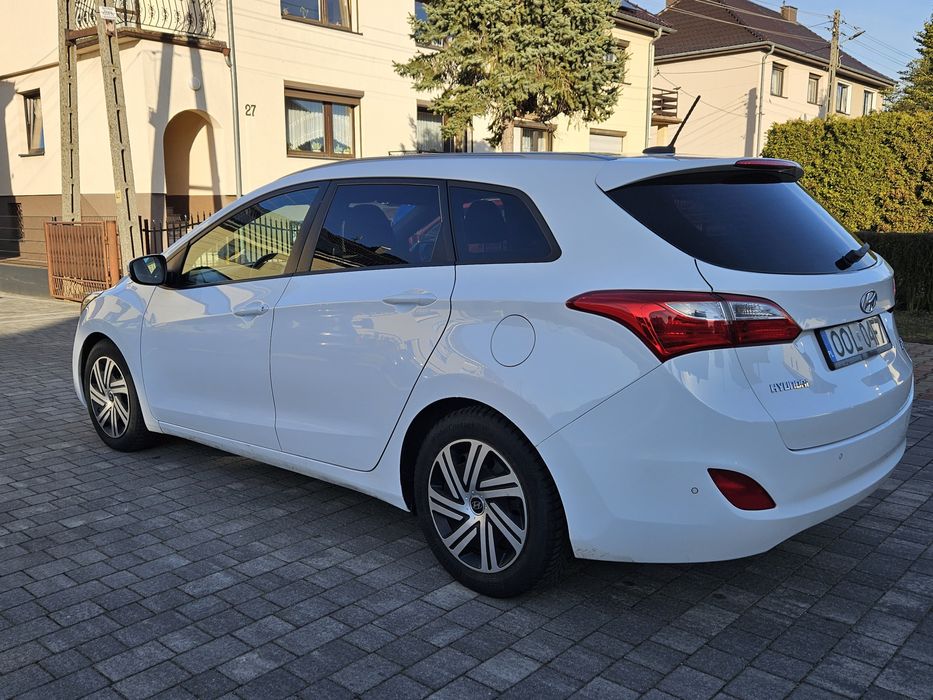 Hyundai i30 1.6 CRDi 2015 stan BDB