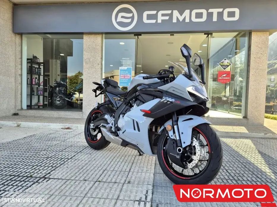CF Moto 675SR-R