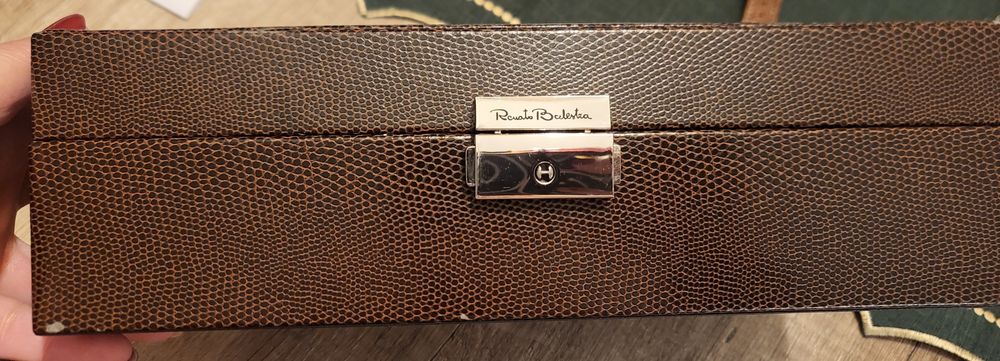 Caixa p/ relógios em imitação de pele