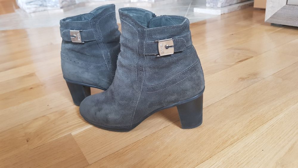 Botki damskie w rozmiarze 38, Scholl