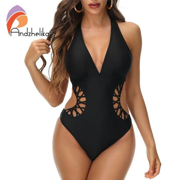 Стильний жіночий купальник