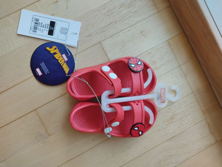 Nowe sandałki Spiderman r.21/ 22 do wody, kapcie
