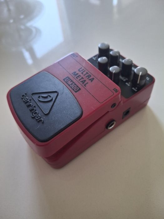 Pedal Behringer Ultra Metal UM300