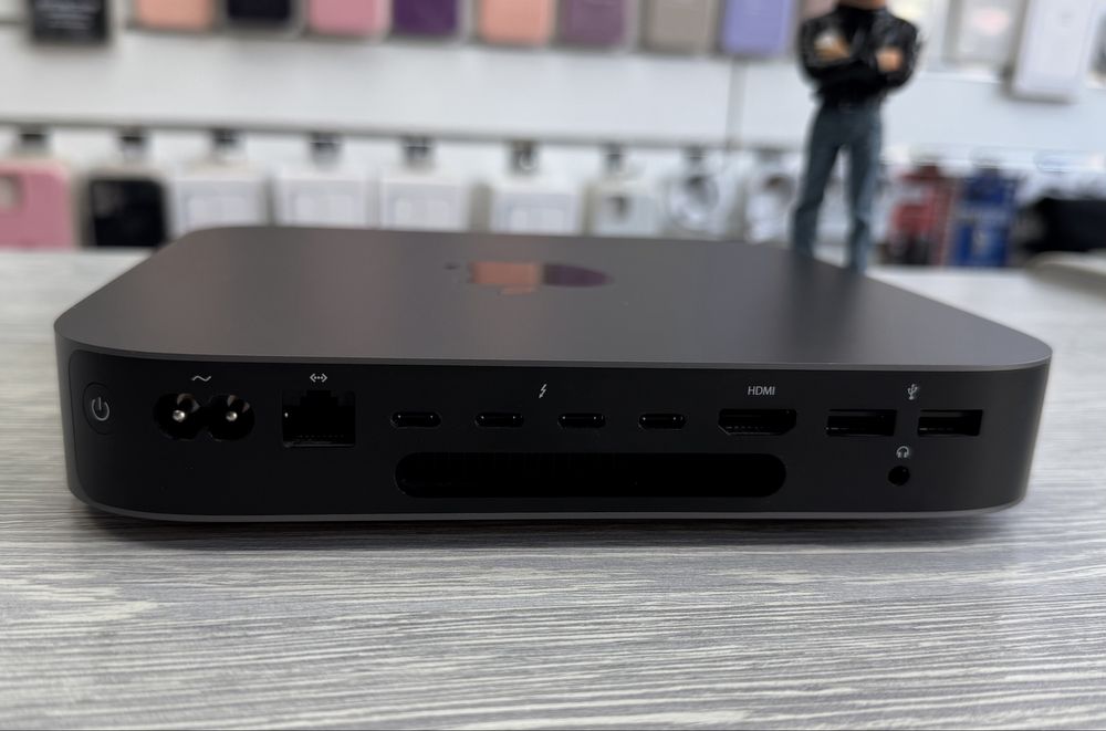 Mac Mini  i3 / RAM 8 / SSD 256 GB / Space Black / 2018: 8 000