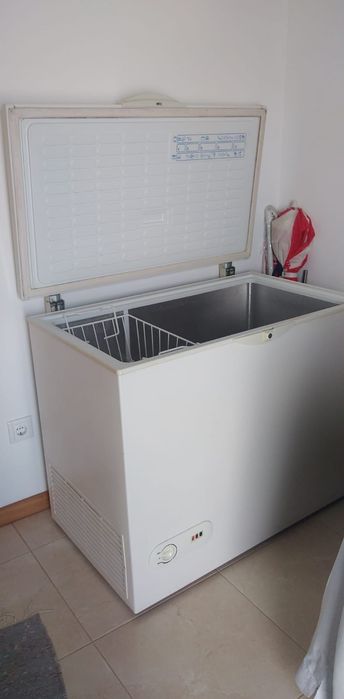 Arca frigorífica da Tensai