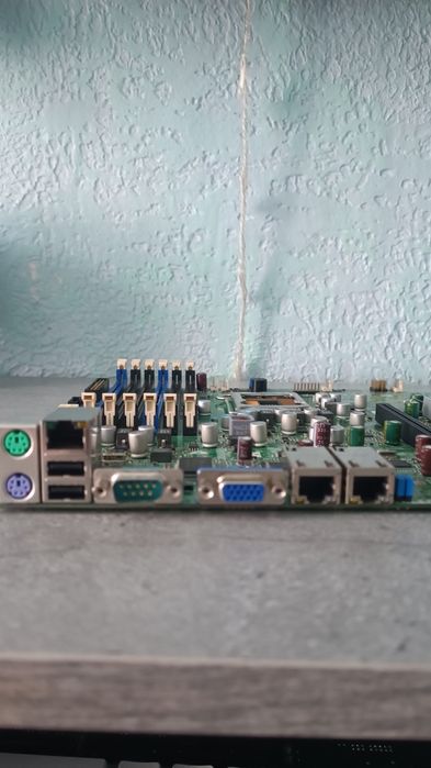 Материнская плата Supermicro X8SIE-F б/у