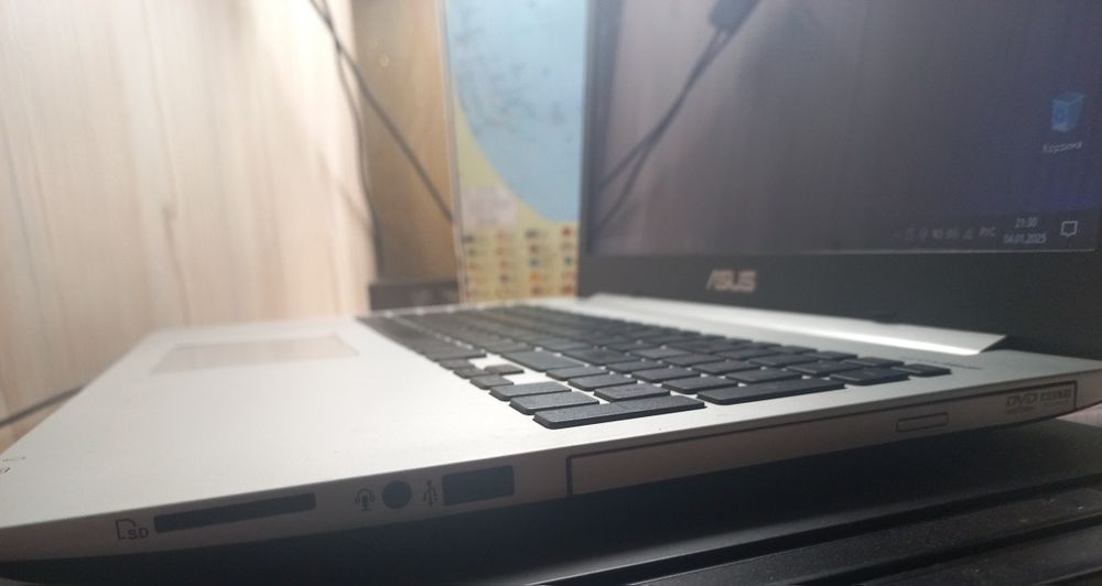 Ноутбук продам Asus K551L