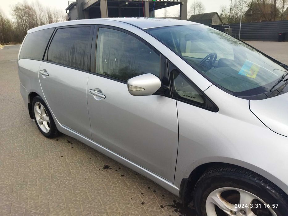 Мітсубісі грандіс