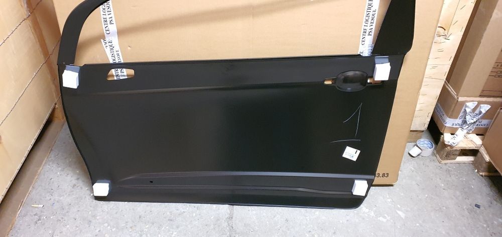 Poszycie drzwi prawy przód citroen ds3 nowe oryginal