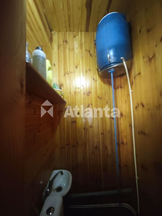 Повністю автономний  будинок Берестейський пр-т з сонячними панелями