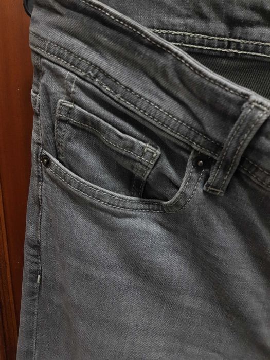 Calças de ganga jeans homem cinzento Mango estilo Levis Lee NOVAS