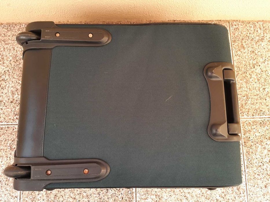 Mala de Viagem Jameson Usada – Merchandise Oficial