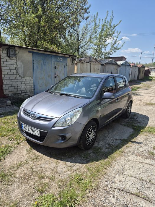 Продам HYUNDAI i20