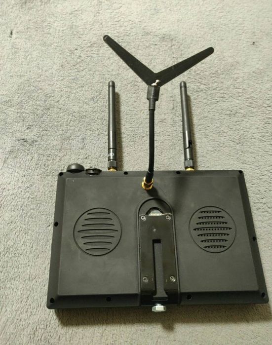 Монітор 7 дюймів FPV  LCD5802S 5.8G 40CH + 1.2 на  9 СН DVR