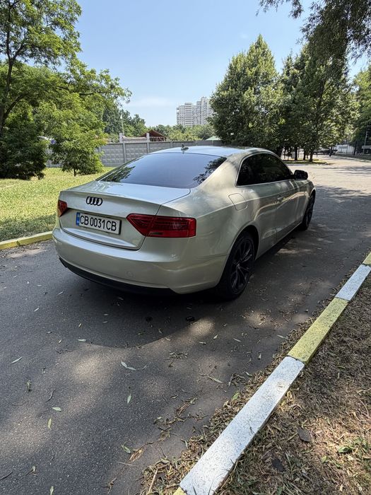Продається авто дружини Audi А5 повний привід,2012  року,з оригінальним пробігом 230