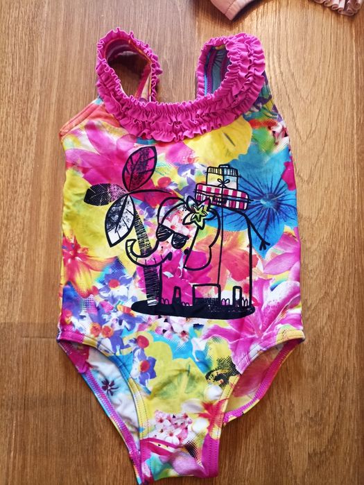 Stroje strój kąpielowy