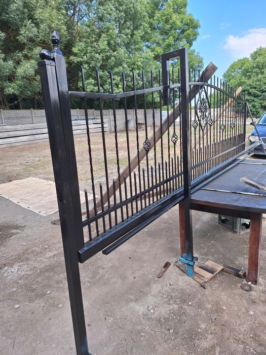 Brama metalowa przesówna