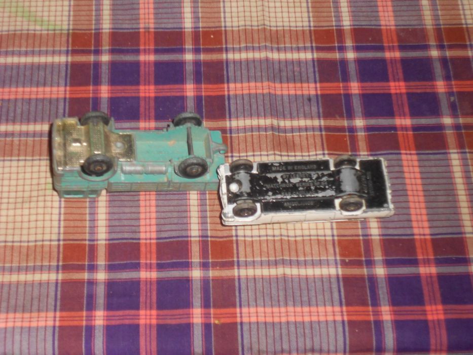 Miniaturas colecção antigas Corgi Matchbox Burago Hot wheels