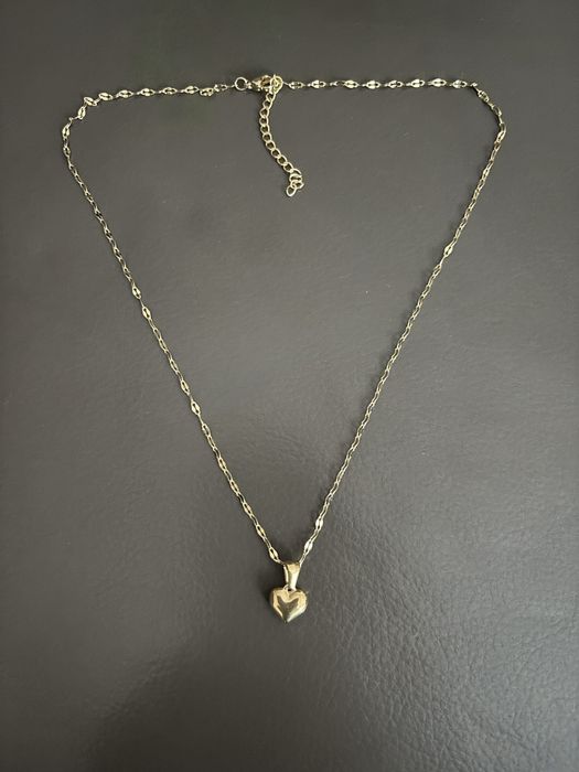 Wisiorek serce. Wisorek na walentynki. Zloty lancuszek