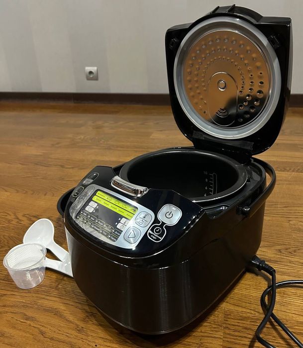 Мультиварка TEFAL Fuzzy Logic RK815834