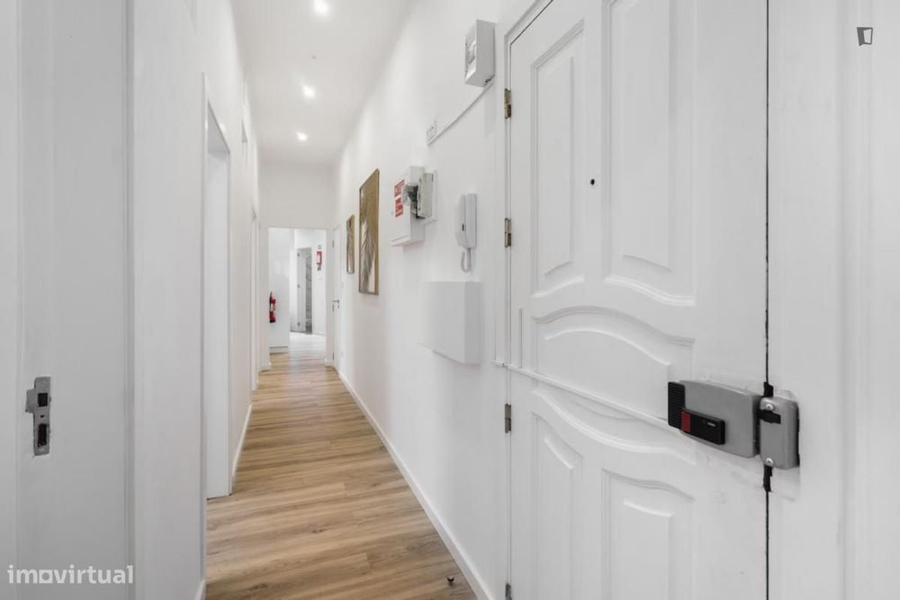 Quarto - localizado em Penha de França Lisbon