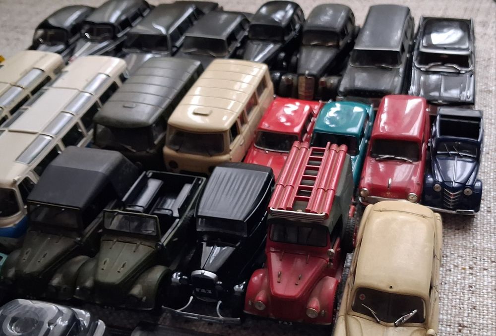 Лот з 30 моделей DeAgostini