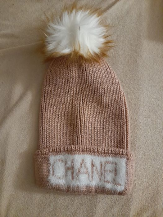 Nowa różowa czapka