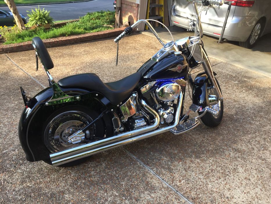 Harley-Davidson Dyna Fat Bob Bez wypadkowy sprowadzony na mienie zarejestrowany w Polsce