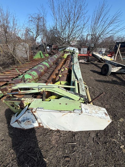 Комбайн Claas Mega 208