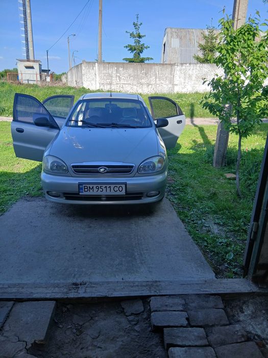 Автомобіль ланос 1.5 газ.бензин