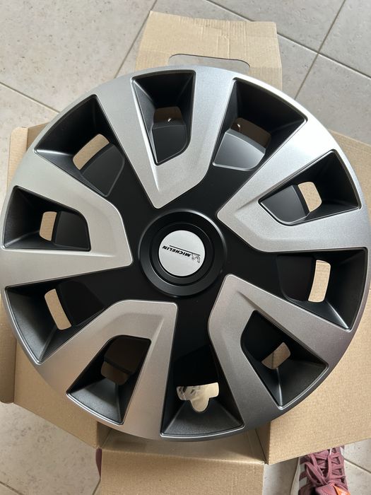 Vendo 2 tampões jante - Michelin 15’’
