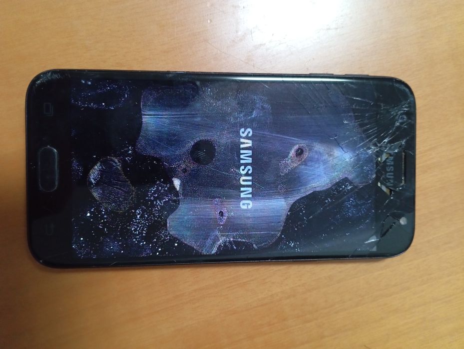 telemóvel Nokia C3-00 + telemóveis diversos