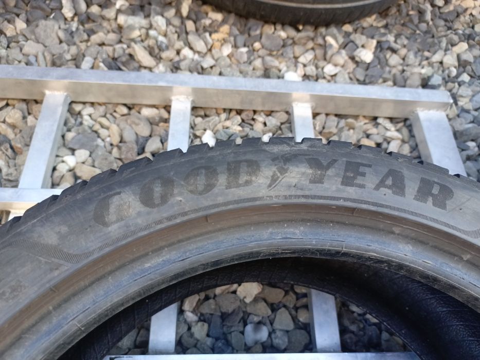 225.45.17 Goodyear 2 шт