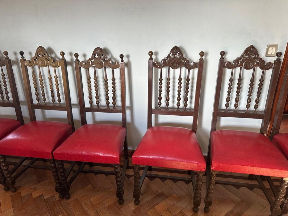 Mobília de Sala e Mesa de Jantar com Cadeiras