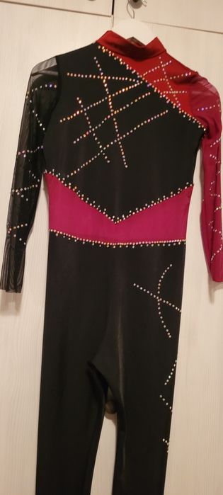 Strój startowy kombinezon 160cm