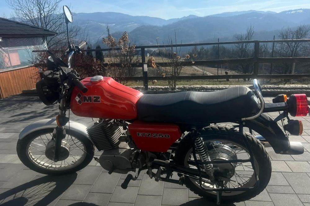 Mz