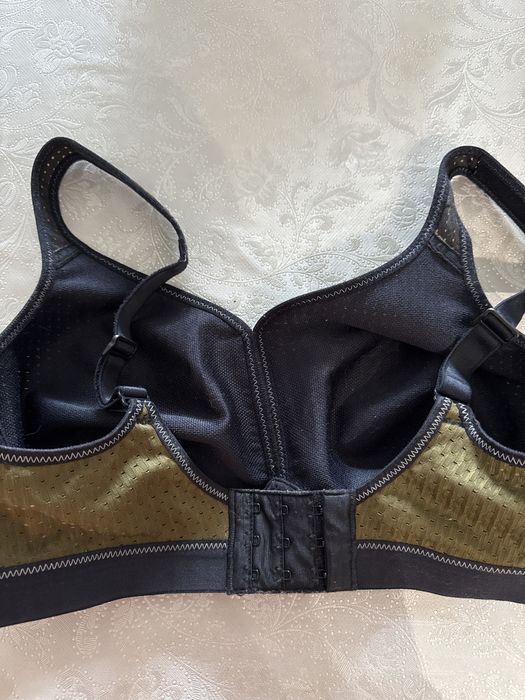 Sprzedam biustonosz pooperacyjny 75C