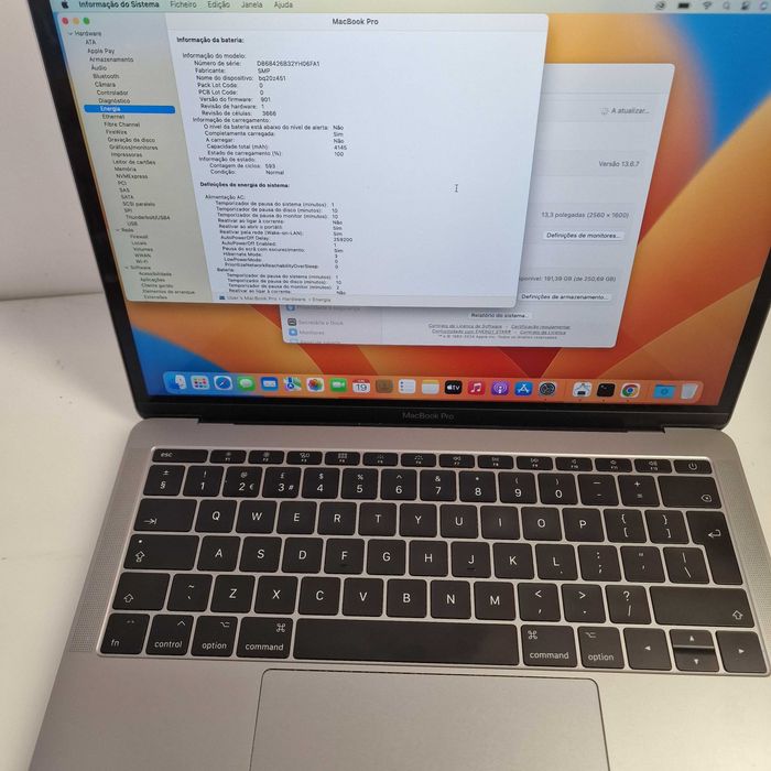 MacBook Pro 13" (2017 com varios programas)