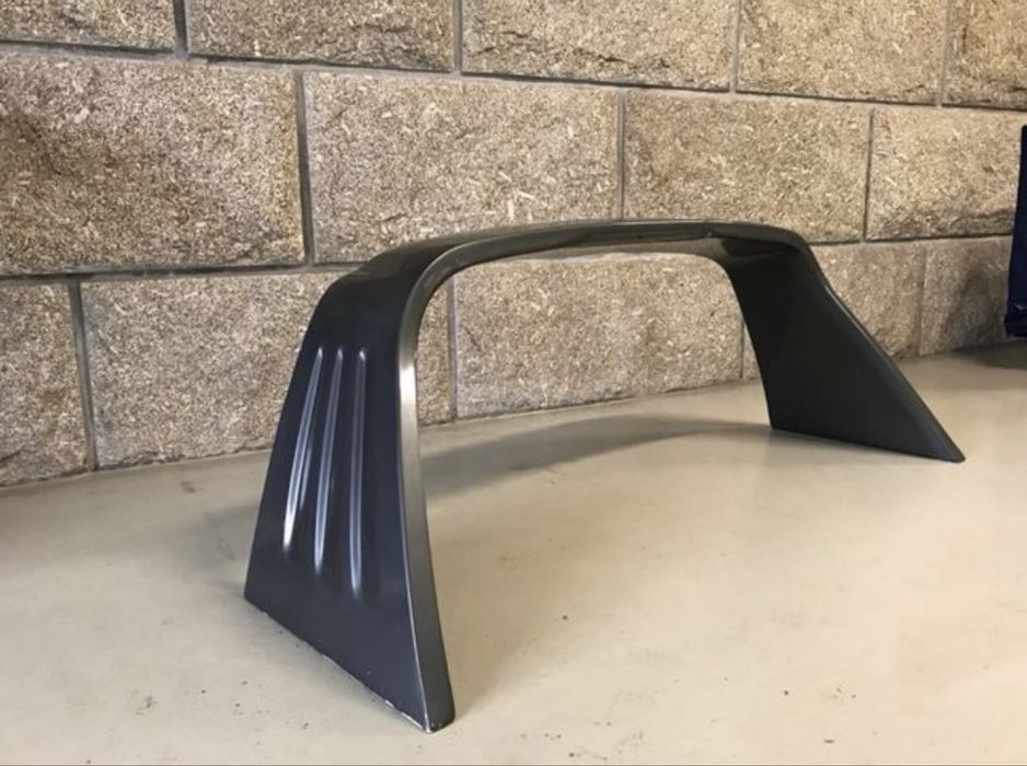 Aleron mitsubishi strakar