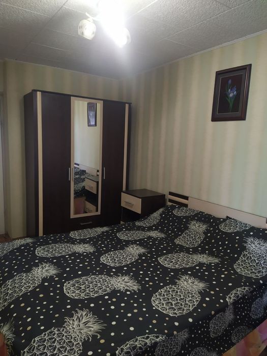 Ж\Д вокзал,Дом офицеров, посуточно и почасово 1к квартира.