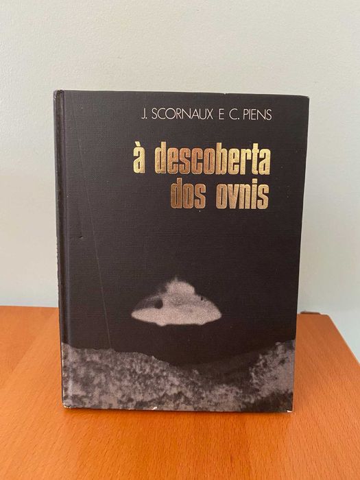 In Search of UFOs - J. Scornaux, C. Piens64286382852481120