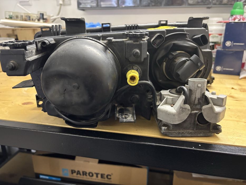 Lampa bmw e46 coupe PFL
