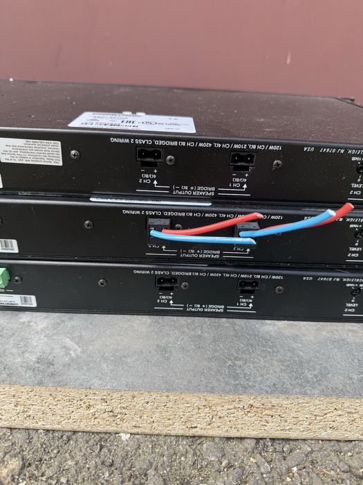 Підсилювач Crestron AMP-2210S | 2x210W | Професійне аудіо