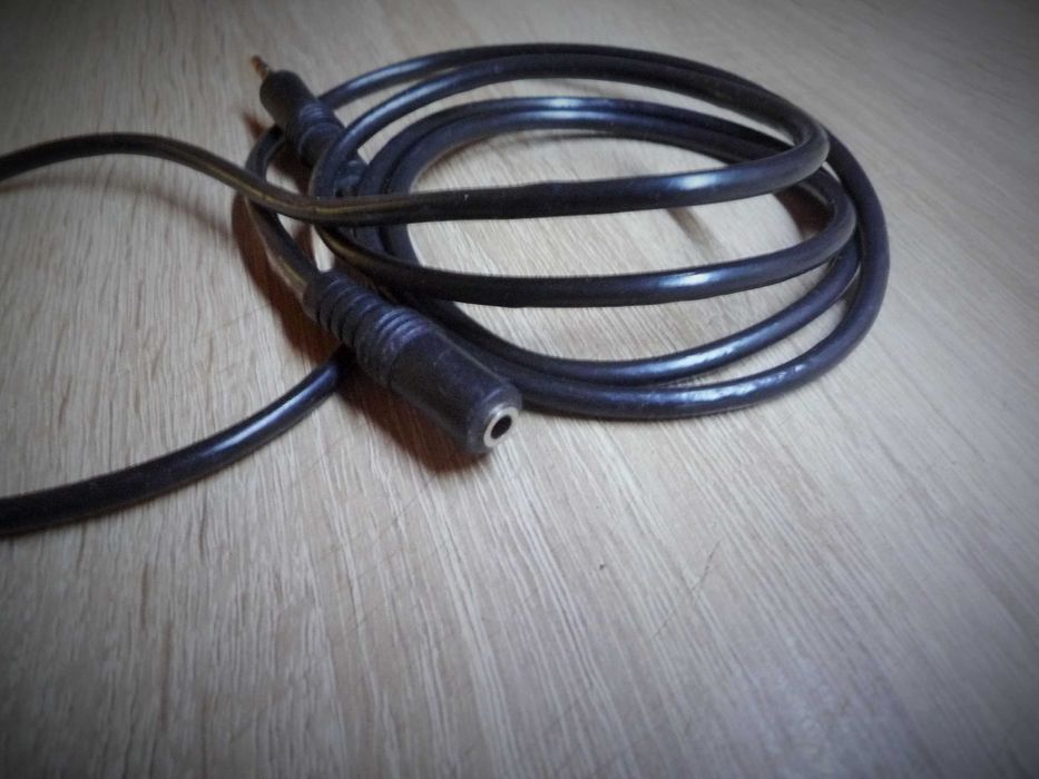 аудіо кабеля по 100 грн.