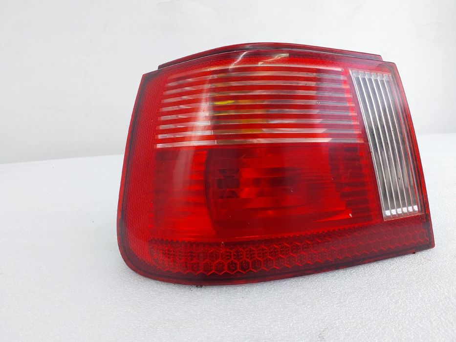 Farolim esquerdo SEAT Ibiza II (6K1)