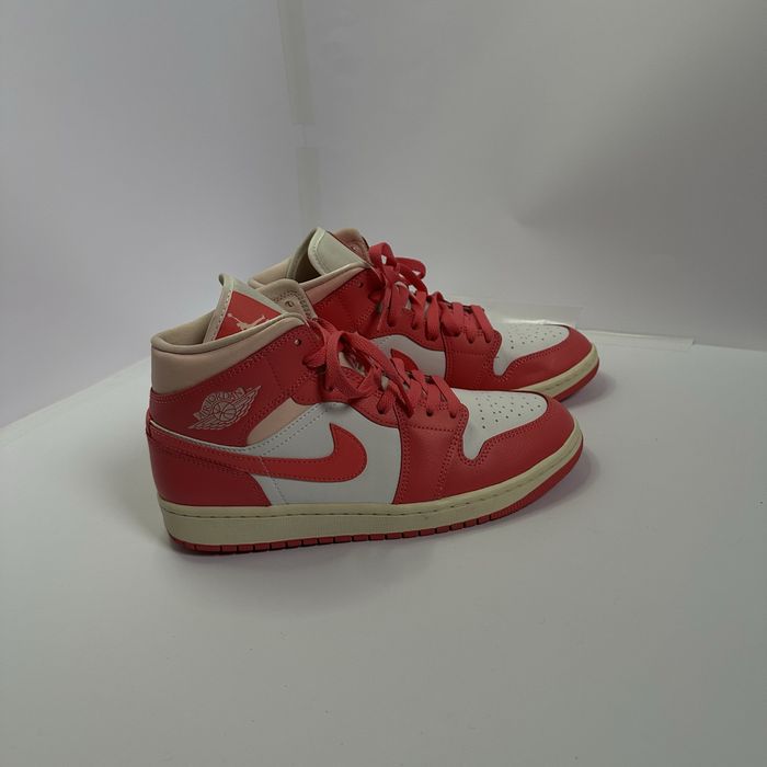 Кросівки Nike Air Jordan 1 Mid розмір 40