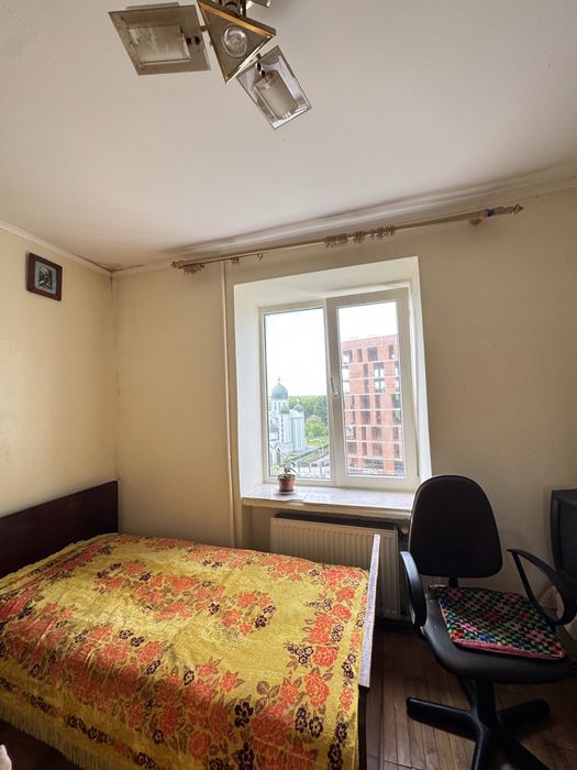 3 кімнатна квартира на Дружбі продаж