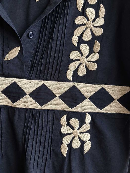 Blusa Bordada Preta e Bege - NIZA MODA