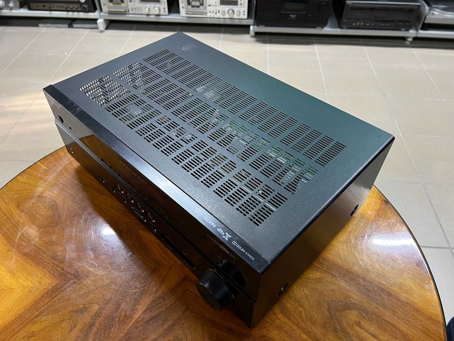 Amplituner Yamaha RX-V581 (Dolby Atmos, Wi-Fi, Bluetooth) Audio Room